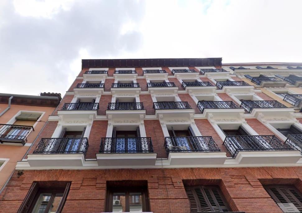 Moderno Apartamento En Pleno Centro Madrid Ngoại thất bức ảnh