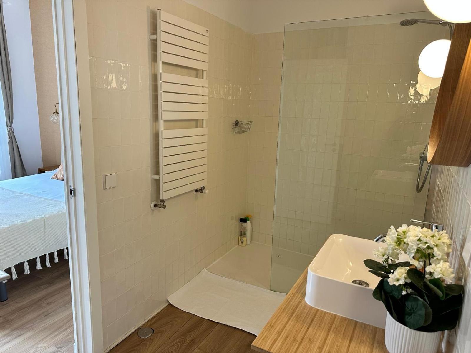 Moderno Apartamento En Pleno Centro Madrid Ngoại thất bức ảnh