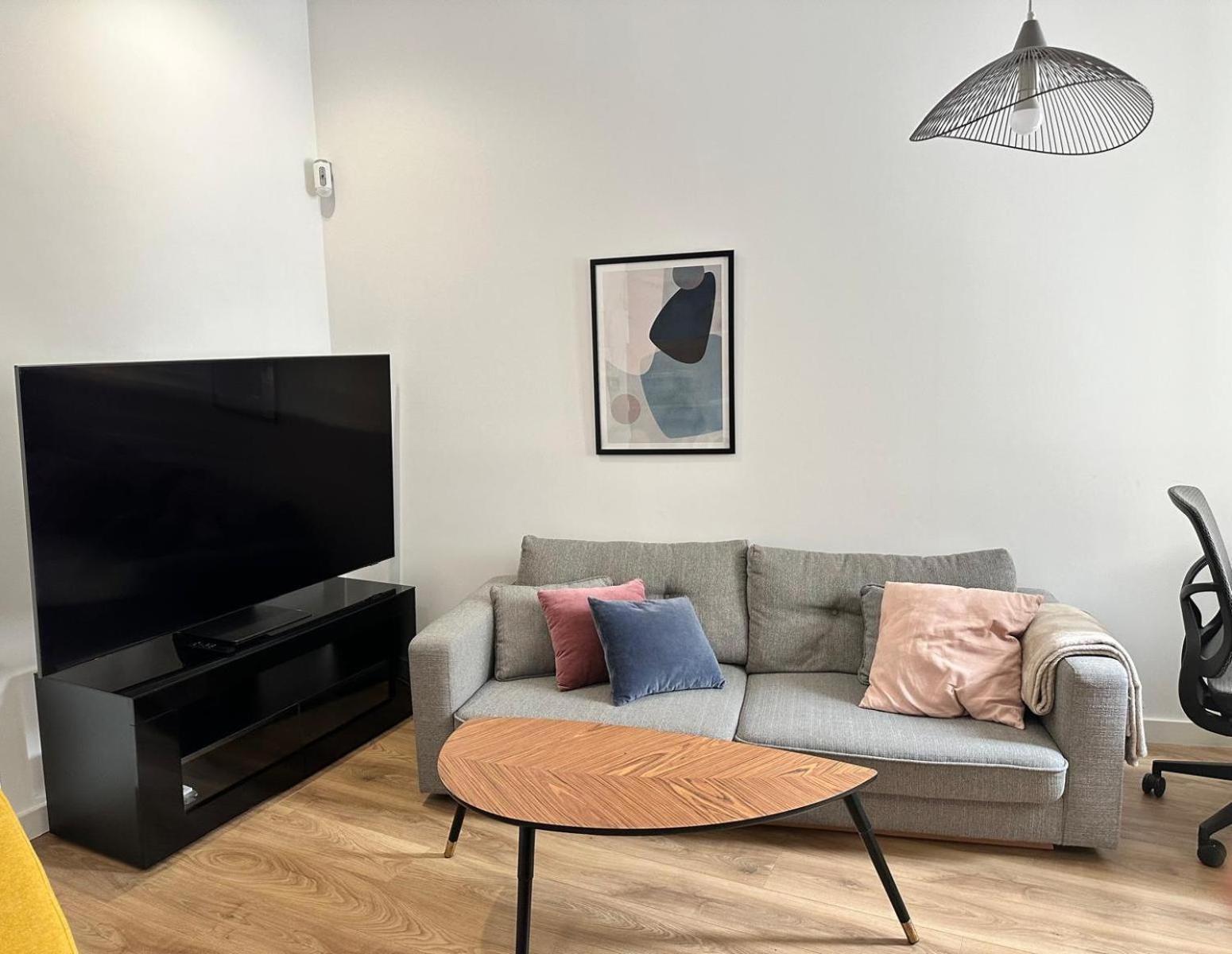 Moderno Apartamento En Pleno Centro Madrid Ngoại thất bức ảnh